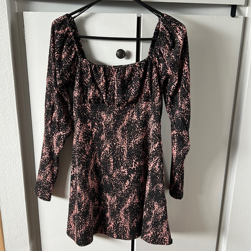 Topshop, size 6 bodycon dress with full length sleeves.